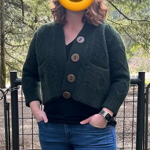 Forest Green Cropped Cable-Knit Cardigan with Wood Buttons
